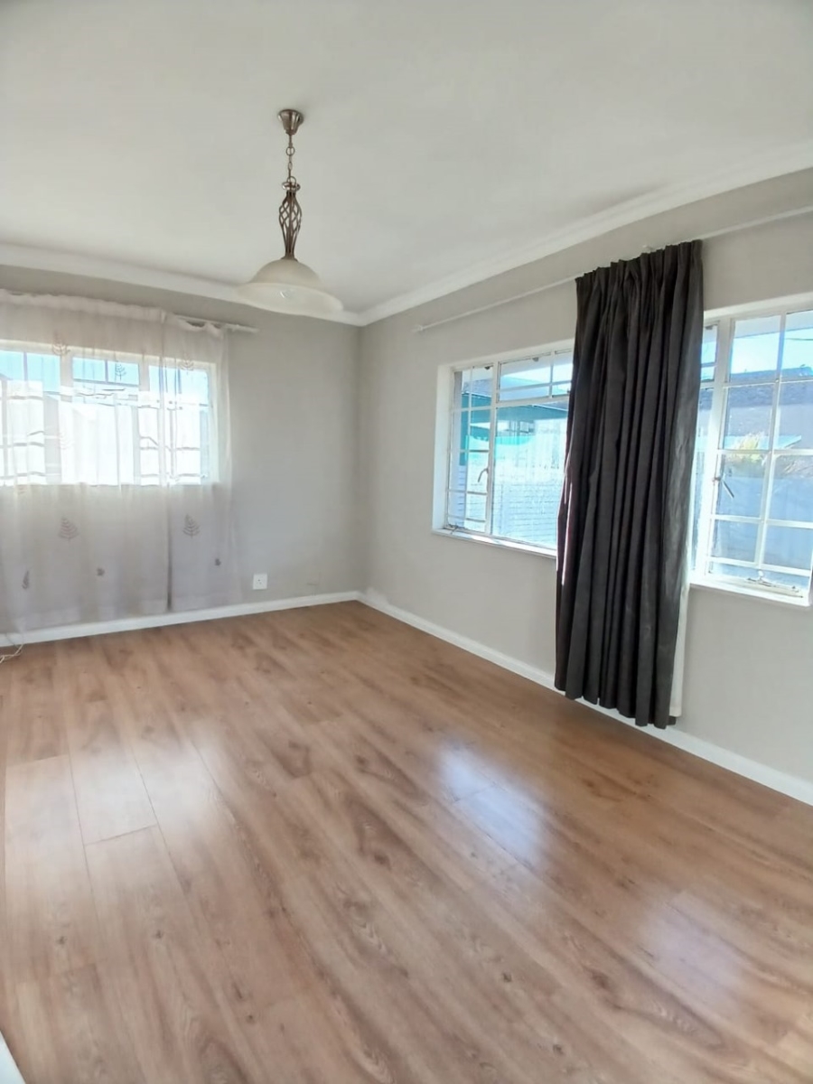 3 Bedroom Property for Sale in Vaalpark Free State